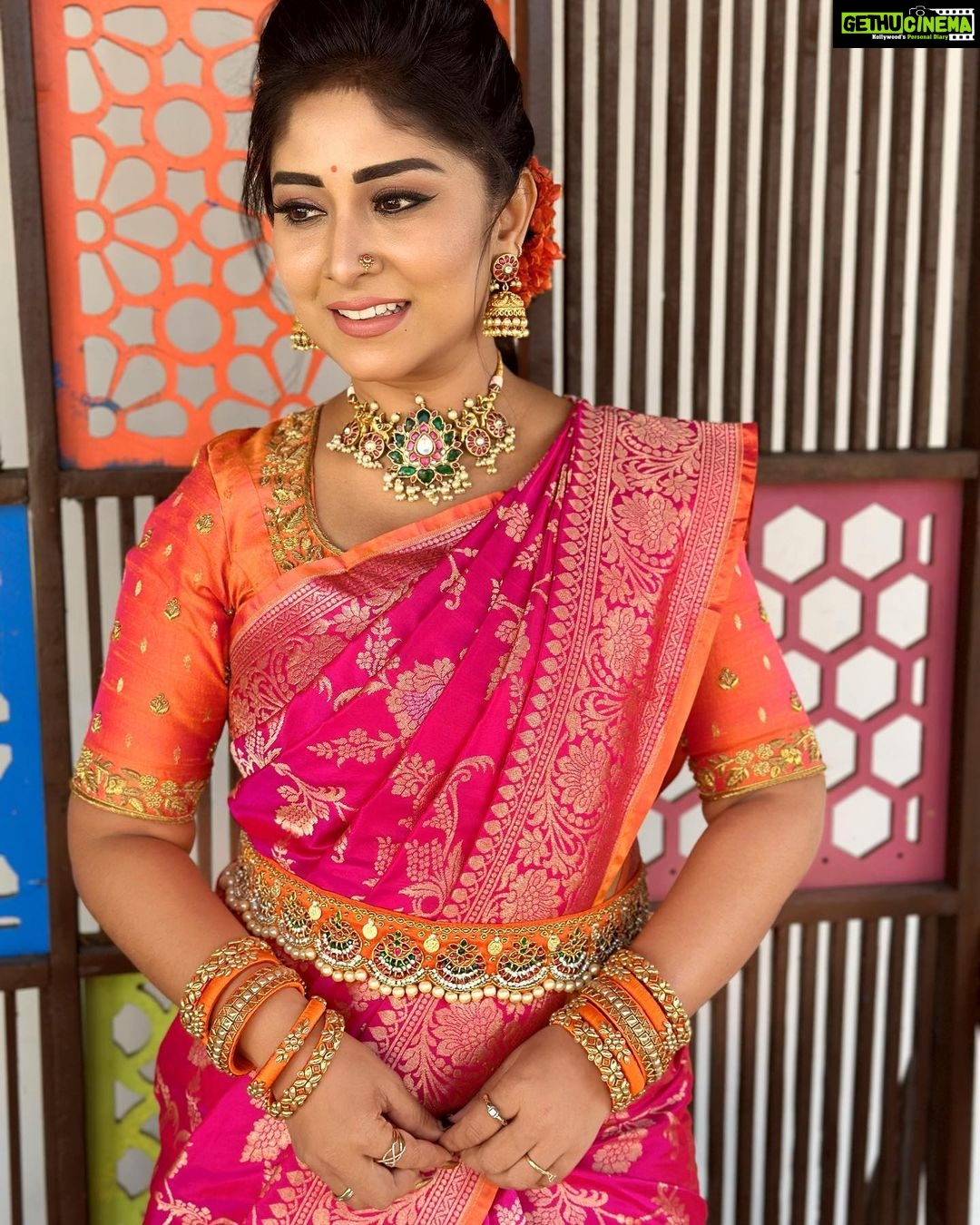 Manjula Paritala Instagram - #happykanuma🐓