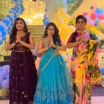 Manjula Paritala Instagram - Our first reel 😍 @paritala_manjula_official @supritha_sathyanarayan #reelsinstagram #explorepage✨ #instareels #trending #viral #shootmode #gemini #geminitv #vontarigulabi #ontarigulabi #pooja #poojaduruganna #manjulanirupam #manjula #suprithasathyanarayan