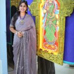 Manjula Paritala Instagram – #give them a reason to STARE , wear SAREE 💕
#russiansilksaree with cutdana work all over saree @macvastra 
Contact +91 77803 00697 for more collections
