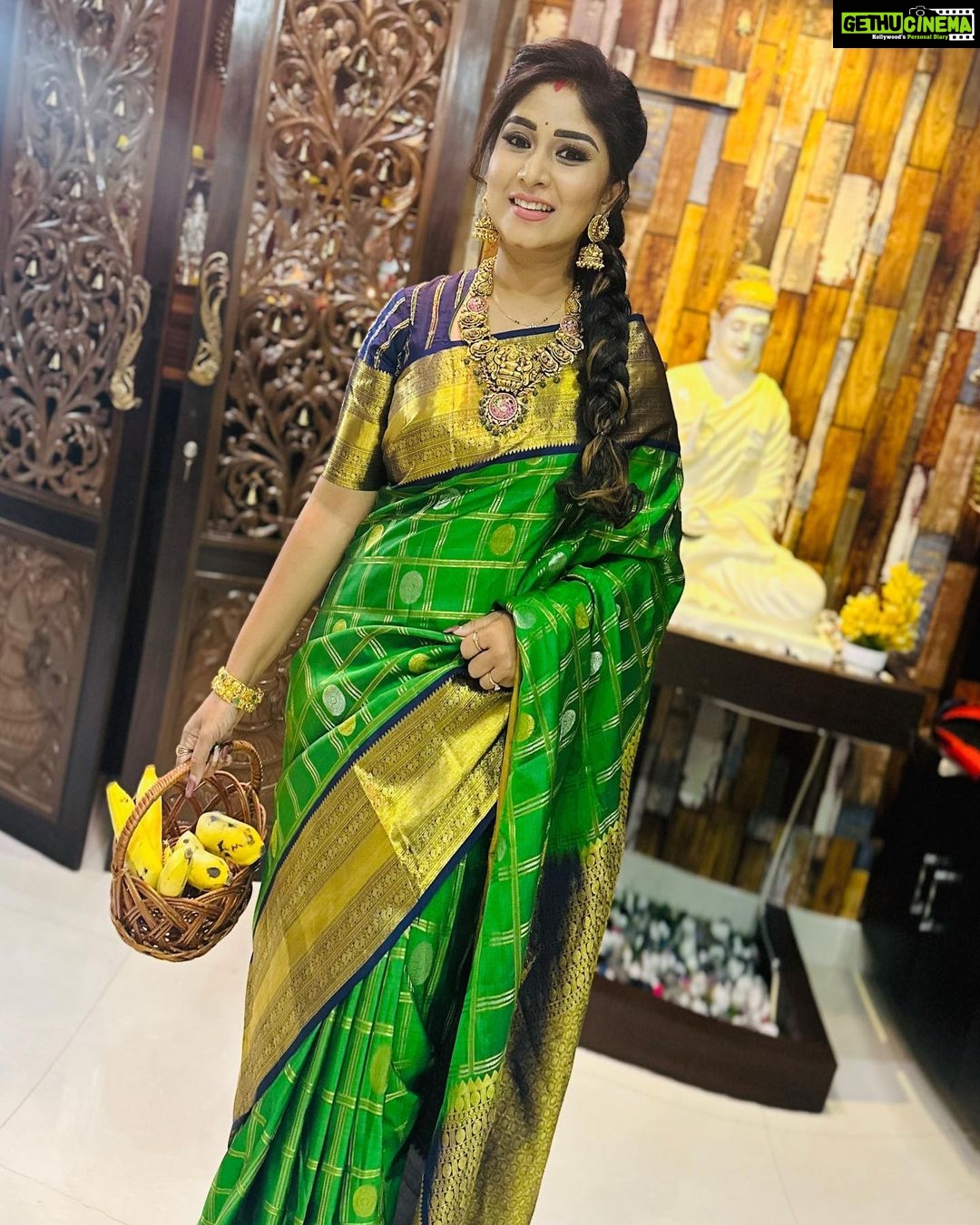 Manjula Paritala Instagram - #all abt Ugadhi #watch our yt for celebrations #link in bio #manjulanirupam #kanchisilksaree @pattusareeswholesale