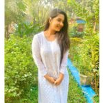 Meera Deosthale Instagram - That summer feeling! 🌸🥶