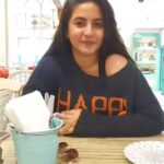 Meera Deosthale Instagram - When you are happy and you know it!!! ☺️😬