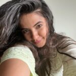 Meera Deosthale Instagram - 1…2…3 click!