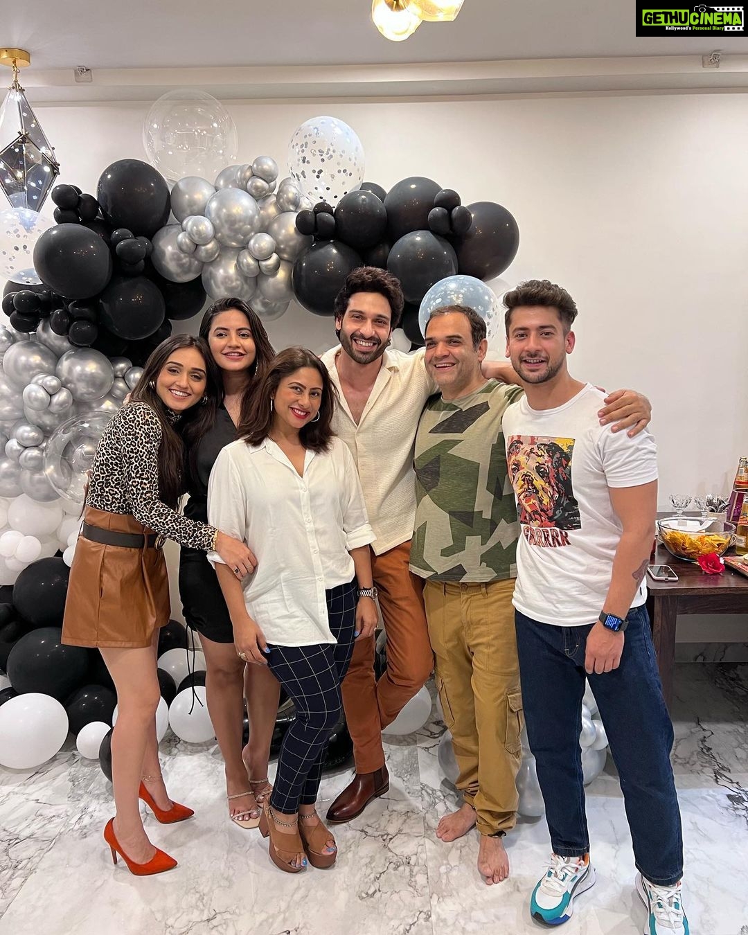 Meera Deosthale - 57.4K Likes - 16.11.2021 ♥️🌟🧿