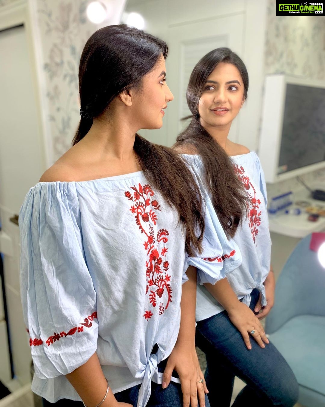 Meera Deosthale - 14.9K Likes - It’s all about what we allow ourselves to see 🌸