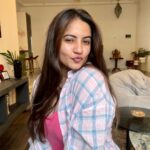 Meera Deosthale Instagram – Definitely cute and I won’t delete it later 😛💕

#nofilter