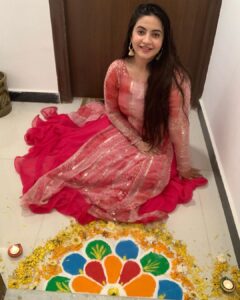 Meera Deosthale Instagram - शुभ दीपावली ♥️🌟