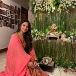 Meera Deosthale Instagram - Happy Ganesh Chaturthi 🙏🏻 ♥️ may Bappa bless us all 😇😇 Beautiful Ganesh ji at @nidhikurda ‘s place