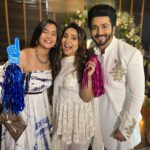 Meera Deosthale Instagram - @vinnyaroradhoopar @dheerajdhoopar congratulations❤️ the preetiest mommy to be and handsome daddy to be , may god bless you both with all the love and joy coming in the form of baby Dhoopar 💗💗 can’t wait for the munchkin to come 🤗🤗🧿🧿