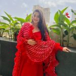 Meera Deosthale Instagram - It’s feels like love ❤️ Dress by @threadnbutton