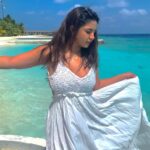 Meera Deosthale Instagram - A tanned life is a good life 🤍