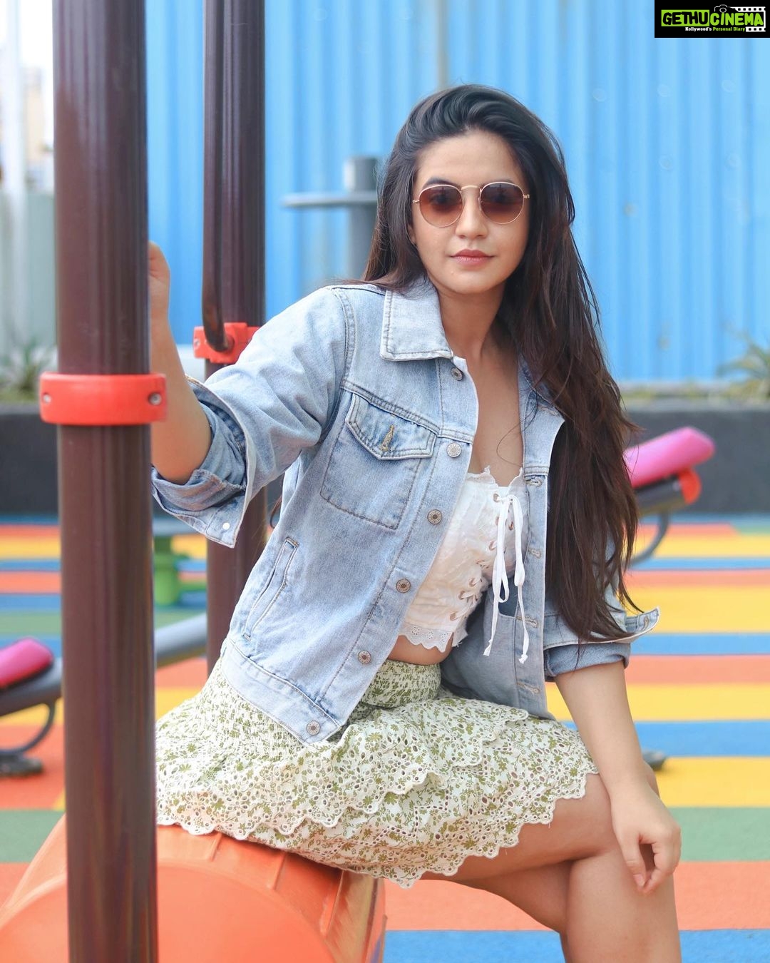 Meera Deosthale Instagram - 🙋🏻♀️ #playday