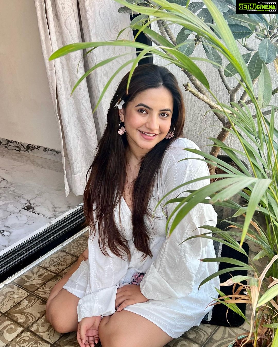 Meera Deosthale - 13.5K Likes - Hello there, Miss me? 🥰