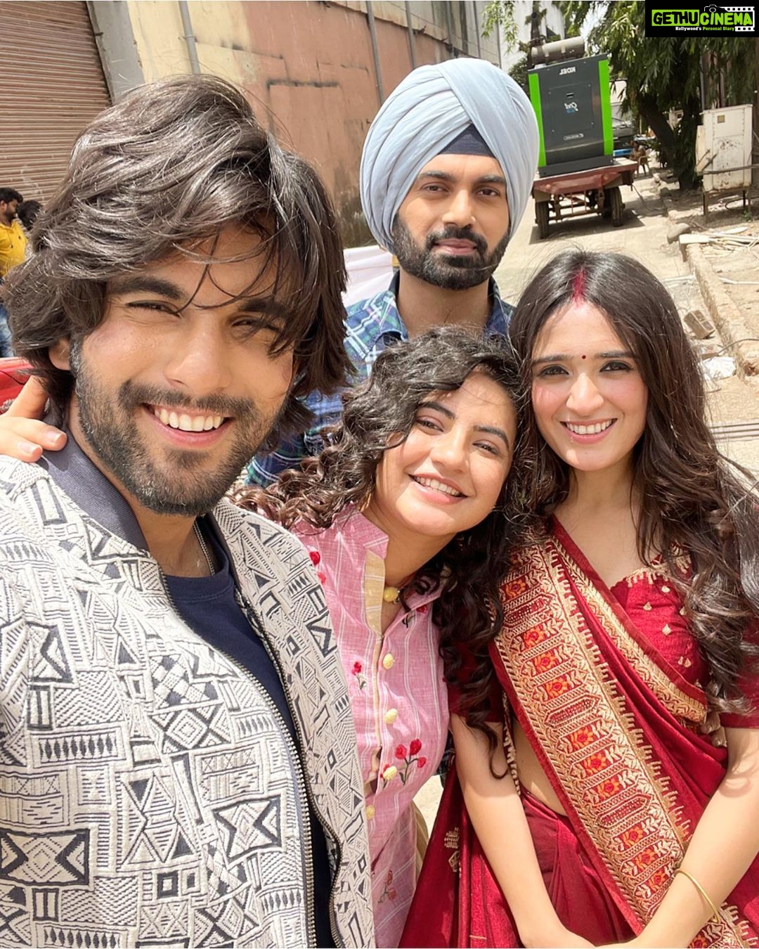 Meera Deosthale - 32.5K Likes - Gud Se Meetha Ishq ♥️