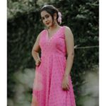 Megha Mathew Instagram - 📷 @_ajay2125 Colour editing @iam.harijith 👗 @drape_studio_jitta @jittasiju @the_drape_studio @mulberry_konni 💎 @adorebypriyanka 💄 @syam__sasidhar_makeup_artist #shoot #photoshoot #pink #dresses #instadaily #instafashion #fashionstyle #looks #insagram. Changanacherry