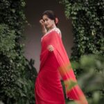 Megha Mathew Instagram – ❤️

Saree by @drape_studio_jitta @the_drape_studio @jittasiju @mulberry_konni 

📷 @jith_in_sunny_ 

💄 @bindumohandas9 .

#saree #sareelove #christmas #special #sareefashion #red #white #lovesareesnomatterwhat😍❤️. The Windsor Castle Kottayam