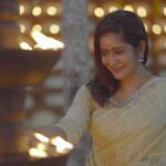 Megha Mathew Instagram – 📷 @jith_in_sunny_ 
Saree by @varnudais 

#thirunakkaratemple #ulsavam #keralam #traditional #sareelove #templevisit #ree #reelitfeelit #reel #réel .#reelkarofeelkaro .#reelsviral .#reelsındia #reelitfeelit❤️❤️ #instagram #instafashion #instalove #instafashion Thirunakkara Mahadeva Temple