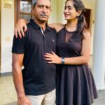 Megha Mathew Instagram - My hero 🦸‍♀️ Pappa I love you so much 😘❤️ #daughterlove #fatherdaughter #loveyou #verymuch #peaceofmind #blackcolor #favorite #myhero #mylife #myworld #youaaremyeverything🥰 Triveny River Palace Resort, Champakulam, Backwaters Alleppey , Kerala