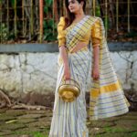 Megha Mathew Instagram - 📸 @sigin_joy Saree: @weavers_paradise #sareefashion #saree #kerala #stylish #brandcollaboration