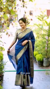 Megha Mathew Instagram - Saree @varnudais 💄 @bindumohandas9 #saree #loveislove #sareefashion #kerela #instadaily #instalike #sareefashion #sareelover #sareestyle.