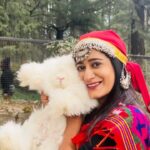 Megha Mathew Instagram - #happy #rabitlover❤️🐰 #manali #peace #instadaily #snow #temple