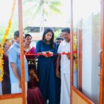 Megha Mathew Instagram – Happly inaugurated @vedhasdesigns_by_saranya 😊🥰thanks for inviting 
Saranya  chechi ❤️

Outfit; @mihaara 

💛All the best keep growing 💛

#botique #inagrationfunction #happy #thankful Thykkatusherry