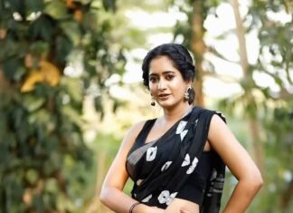 Megha Mathew Instagram - 🖤🖤🖤 #ree #reels #reelsinstagram #reelitfeelit #reelsindia #reelkarofeelkaro #reeeeeeeeeeee#reelitfeelit #reeelsinstagram