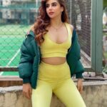 Miesha Saakshi Iyer Instagram - 3 workout looks in @silvertraq 🏋🏻‍♀️ . Tell me which one’s your favourite?? . . . #athleisure #workoutwear #fitandfab #collaboration @auorstudio #silvertraq