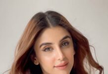Miesha Saakshi Iyer Instagram - Meri Khuli Khuli Lato ko Suljaaye Tu apni Ungliyon se Main toh hoon usi khawahish mein... ❤️