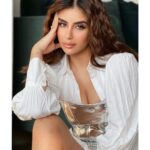 Miesha Saakshi Iyer Instagram - Everything has a Silver Lining 🪙 . . . White Shirt Dress & Silver Corset @itgirl_love Mumbai, Maharashtra