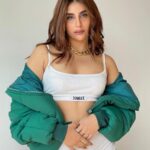 Miesha Saakshi Iyer Instagram - Even if you had instructions, You still couldn’t handle me ⚡️ . . . White co-odds @urbanic_in Puffer Jacket @burger.bae Accessories @urbanic_in @luluandskyofficial Mumbai, Maharashtra