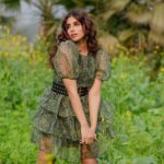 Miesha Saakshi Iyer Instagram - I’m going to make sure the grass is always greener on my side 🧿✨ . . . 📸 : @swagatsharmaphotography . . . #greenery #photoshoot #ootd #firstpostof2022 #outdoorphotography #2022 #goodvibes #happiness #miesha #mieshaiyer #grateful #gratitude #thankyouforeverything 🧿✨