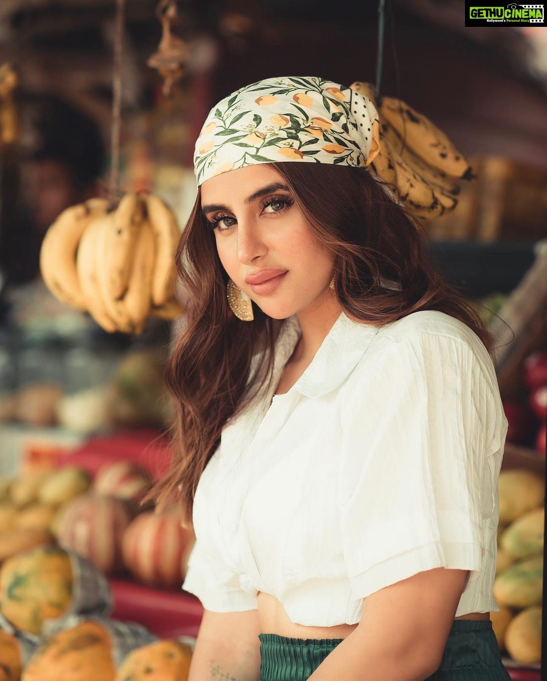 Miesha Saakshi Iyer Instagram - I’m bananas for you 🍌 . . . . . Outfit @myramisty2021 📸 @swagatsharmaphotography . . . #fruit #banana #photooftheday #photography #photoshoot #photo #photo #bandana #streetstyle #groceryshopping #headscarf #ootd #mood #aesthetic #vibes #explore #miesha #mieshaiyar #grateful #gratitude #thankyouforeverything 🧿✨ Delhi, India