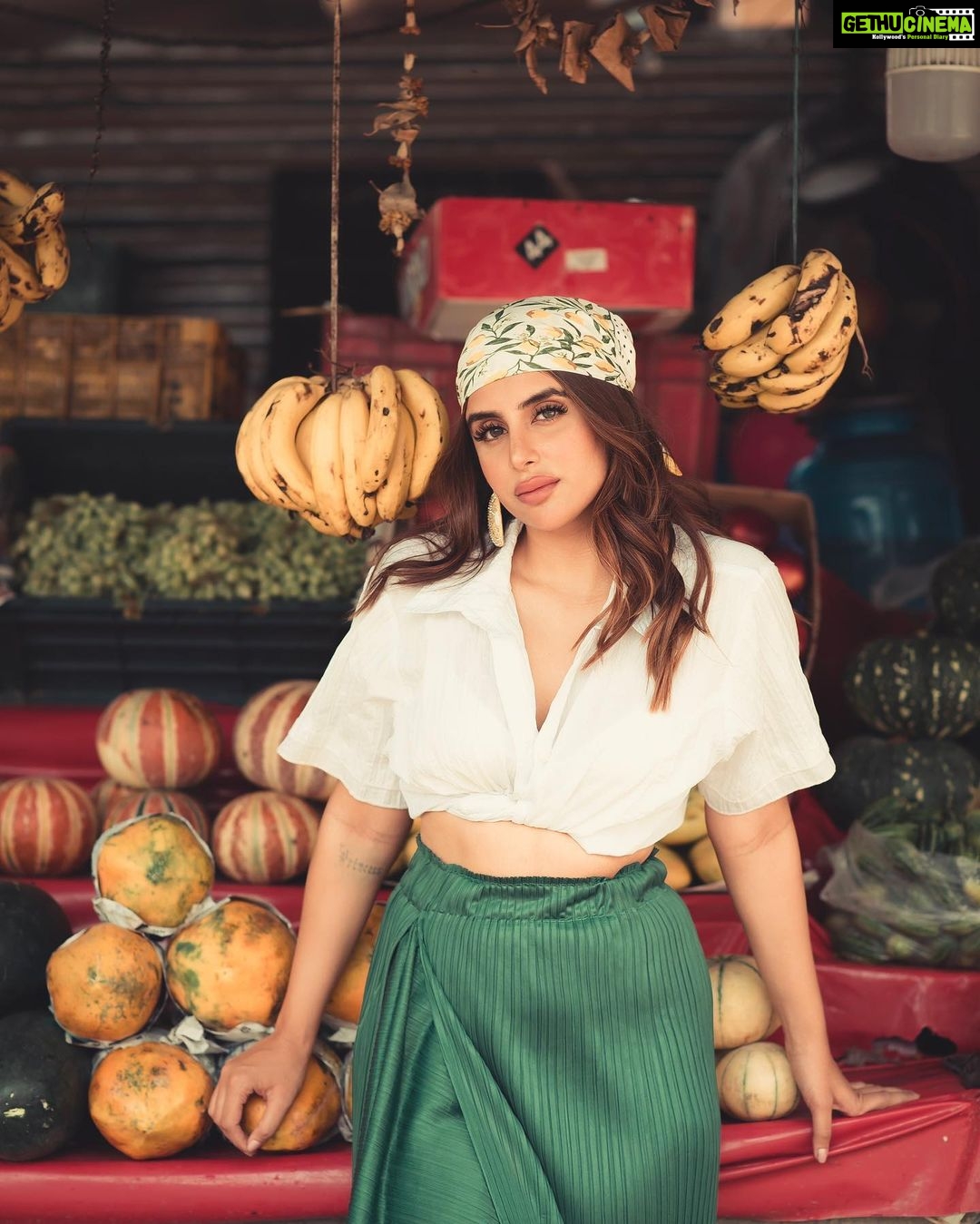 Miesha Saakshi Iyer Instagram - I’m bananas for you 🍌 . . . . . Outfit @myramisty2021 📸 @swagatsharmaphotography . . . #fruit #banana #photooftheday #photography #photoshoot #photo #photo #bandana #streetstyle #groceryshopping #headscarf #ootd #mood #aesthetic #vibes #explore #miesha #mieshaiyar #grateful #gratitude #thankyouforeverything 🧿✨ Delhi, India