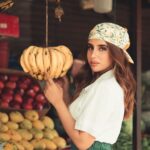 Miesha Saakshi Iyer Instagram – I’m bananas for you 🍌 
.
.
.
.
.
Outfit @myramisty2021 
📸 @swagatsharmaphotography 
.
.
.
#fruit #banana #photooftheday #photography #photoshoot #photo #photo #bandana #streetstyle #groceryshopping #headscarf #ootd #mood #aesthetic #vibes #explore #miesha #mieshaiyar #grateful #gratitude #thankyouforeverything 🧿✨ Delhi, India