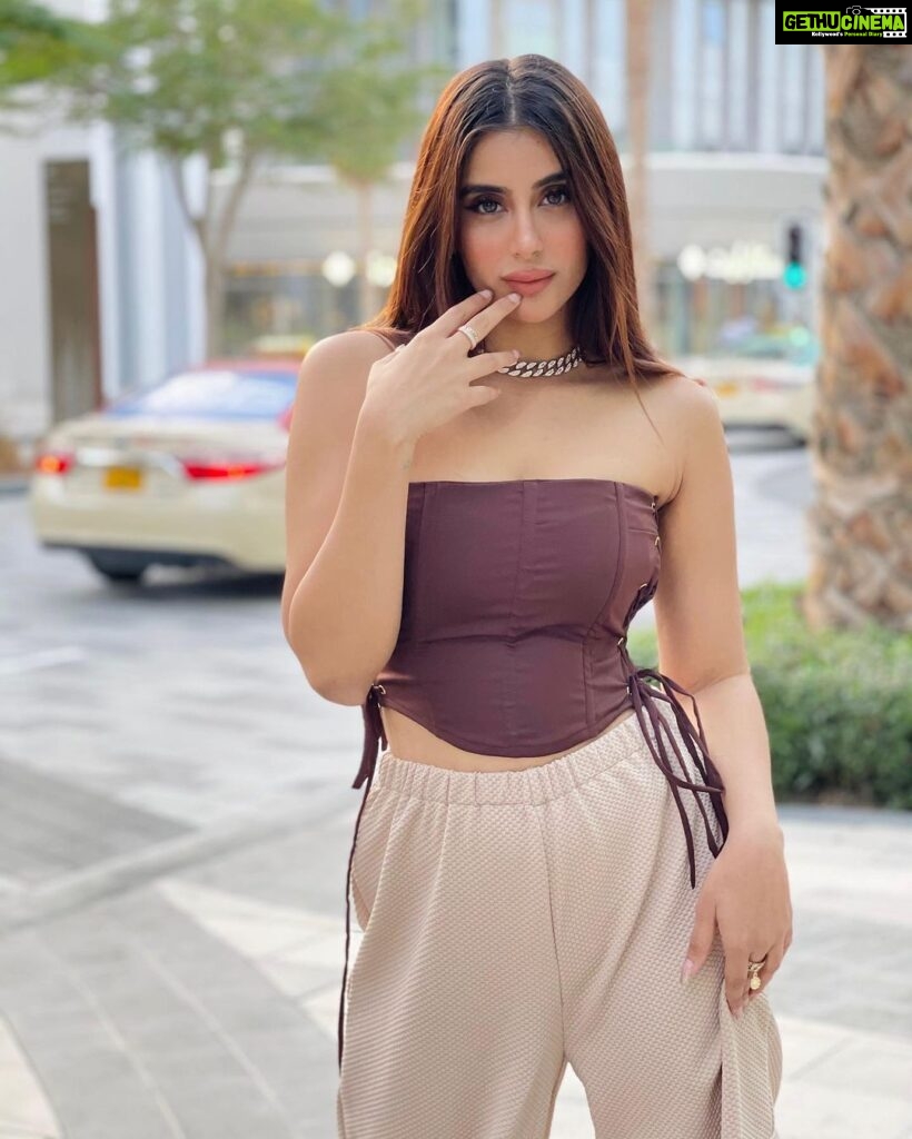 Miesha Saakshi Iyer Instagram - Running out of captions, So this is my caption 🤭 . . . . Corset: @thriftflipmumbai Pants: @urbanic_in . #dxb #dxblife #dubai #dubailife #dubai🇦🇪 #lovemylife #happiness #brown #thrift #corset #dubailove #miesha #mieshaiyer #grateful #gratitude #thankyouforeverything 🧿✨ Dubai, United Arab Emiratesدبي