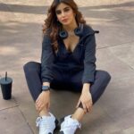 Miesha Saakshi Iyer Instagram - 3 workout looks in @silvertraq 🏋🏻‍♀️ . Tell me which one’s your favourite?? . . . #athleisure #workoutwear #fitandfab #collaboration @auorstudio #silvertraq