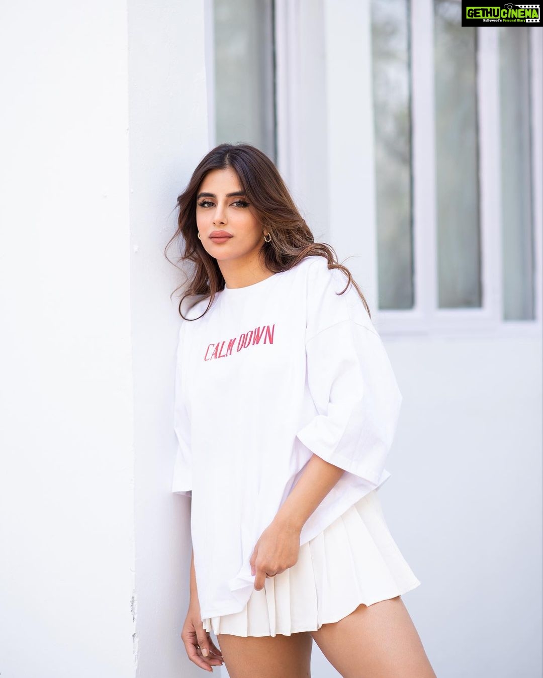 Miesha Saakshi Iyer Instagram - Baby show me you can Calm Down 🚩