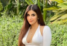 Miesha Saakshi Iyer Instagram - A hugeeeee thank you for all the birthday wishes 🤍🤍🤍 And a huge thank you to my 1M family ❤️❤️❤️ Something I could have only dreamt of. For once I don’t have words, I have so much to say and yet I’m just speechless. My heart is filled with gratitude. Thank you guys for being there, those who loved me at my worst, those who had my back and those who were just there wimme through everything. Love you guys ❤️ P.s. special shout-out to my FAMpages, you’ll are the BEST ❤️❤️❤️ Mumbai, Maharashtra