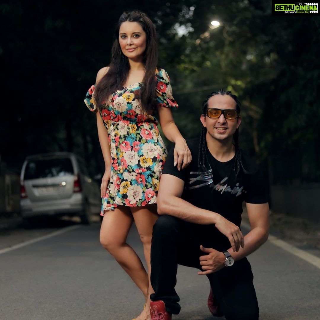 Minissha Lamba Instagram - Throwback to Jalebi baby song...it's was sooooo hot that day .. and people passing by thought we were either mad...or trespassing on private streets..or utterly charming for the antics we were up to...