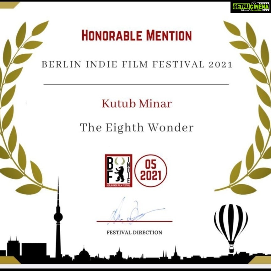 Minissha Lamba Instagram - In some great news... Our film Kutub Minar gets an Honourable Mention in the Best Film Category at the Berlin Indie Film Festival... The largest most prestigious independent film festival in Europe... Thank you @raaj_aashoo @iampanchamsingh @karanvirbohra @iamsanjaymishraofficial @tridhac for making this a heartwarming beautiful tale.