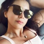 Minissha Lamba Instagram - Selfie game... Speaking of game... Werent both the matches yesterday crazy? Dhamakedaar Sunday twas... The polls are really fun too... Most of the poll predictions for the match come true.. Must say yall have a pretty good pulse on it