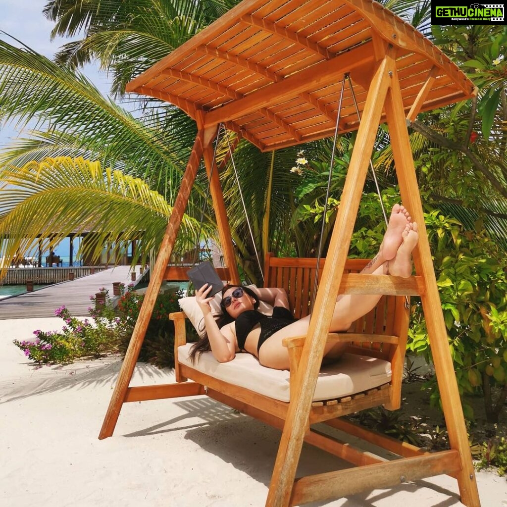 Minissha Lamba Instagram - Reading spots..... . . . . . . @hideawaybeachmaldives #vacation #Maldives Hideaway Beach Resort & Spa Maldives