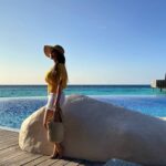 Minissha Lamba Instagram - Just a girl... Lost in the view.... . . . . . #ilovelily #lilybeachresortsmaldives @lilybeachresortmaldives @rupalidean Lily Beach Resort & Spa at Huvahendhoo, Maldives