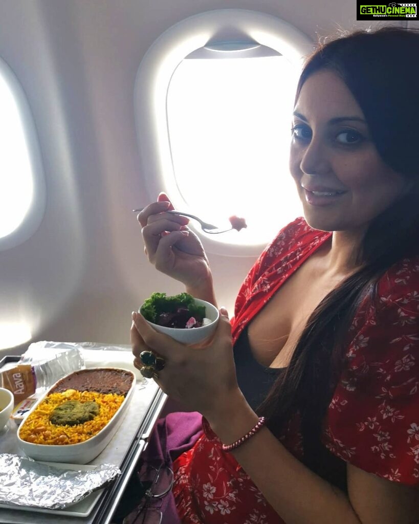 Minissha Lamba Instagram - Couldn’t have been a better way to travel to #Maldives than on Vistara because flying feels safe with them and the Beetroot Salad was bomb! #MaldivesOnVistara #flyingfeelssafeagain @vistara @rupalidean