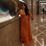 Minissha Lamba Instagram - There is nothing better than a ready made saree for a wedding.. So comfortable and easy to have a fabulous night in.. Loved this beautiful piece that worked so well with my body type Outfit: @vinnykhuranaofficial Jewellery: @zevar_geeta Pr: @cultreboat Stylist: @ekkta_shah . . . . . . . . . . . . . #wedding #indianbridalmakeup #indianweddingoutfit #indianwedding #weddinglehnga #weddingphotography #weddingfashion #weddinginspiration #saree #sangeetoutfit #indianweddingjewellery #weddingjewellery #jewellery #bridaljewelleey #bridalinspiration #bridaloutfit