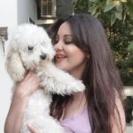 Minissha Lamba Instagram - Hear me Sing! . . . . . . . #sing #singing #music #bollywoodsongs #bollywood #songs #hindisongs