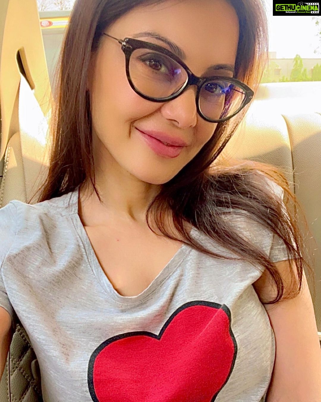 Minissha Lamba Instagram - With me for 3 years…Probably will be around for another 3… the Top ❤️ Mumbai, Maharashtra