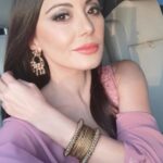 Minissha Lamba Instagram – Ohhhh .. My phone has started making reels automatically.. Came across this picture, that I don’t remember taking !! Mumbai, Maharashtra