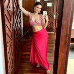 Minissha Lamba Instagram - What other colour do you think I look best in?? @xariadesicouture @vivinia_designer_jewelery @ekkta_shah